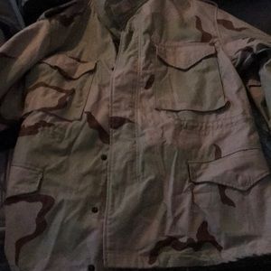 Army issue Cold weather Field Coat - like new